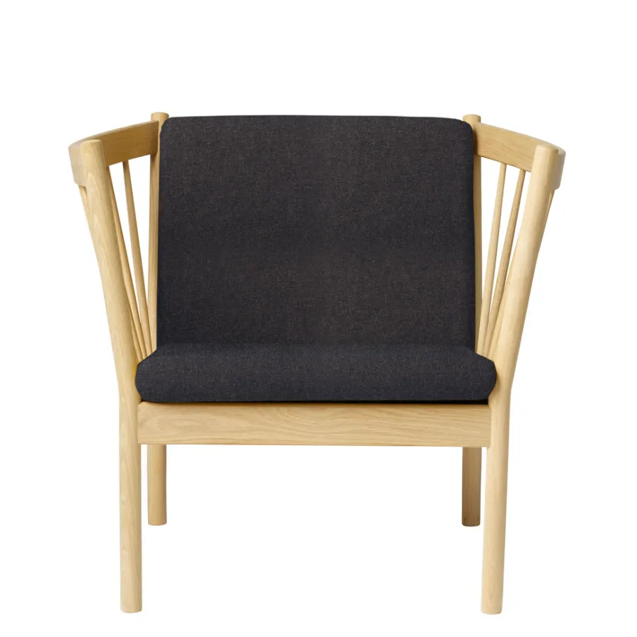 FDB Møbler J146 Sessel Eiche lackiert Dark Grey Best