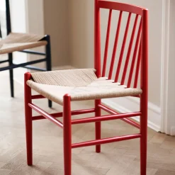 FDB Møbler J80 Stuhl Buche Ruby Red Best