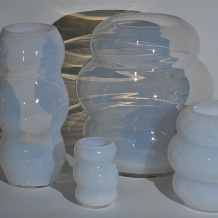 FUNDAMENTAL.BERLIN Muse Vase M Opal White Clearance