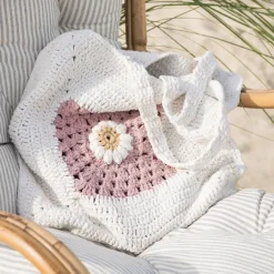 IB LAURSEN Gehäkelte Tasche coral almond/butter cream Blume Online