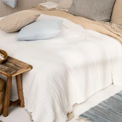 IB LAURSEN Tagesdecke gerippt Weiß mit Kantha-Stickerei 150x220 Outlet