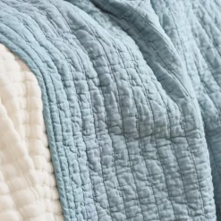IB LAURSEN Tagesdecke Quilt Blau mit Kreuzstichen Fashion
