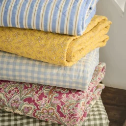 IB LAURSEN Tagesdecke Quilt mit weißen und braunen Streifen Best