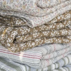 IB LAURSEN Tagesdecke Quilt Streifen Grün/Weiß/Beig/Grau New