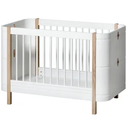 Oliver Furniture Baby- und Kinderbett Wood Mini+ Weiß/Eiche inkl. Umbauset Juniorbett Fashion