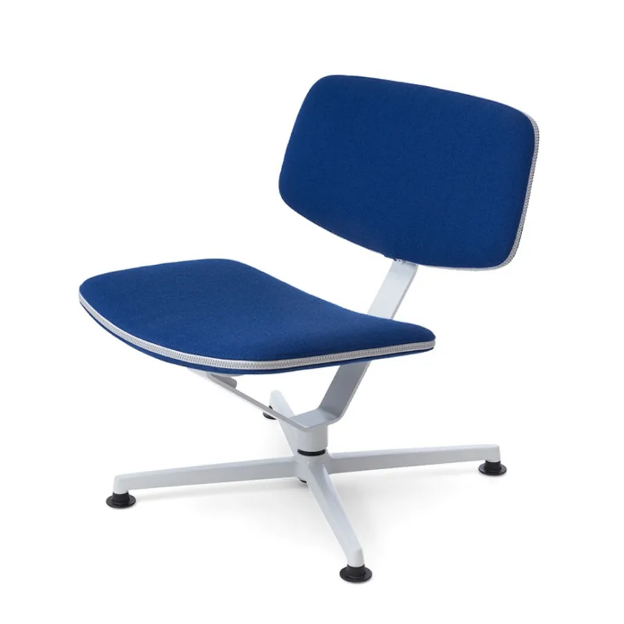 raawii Lounge chair Light grey / Stoffbezug Blue Outlet