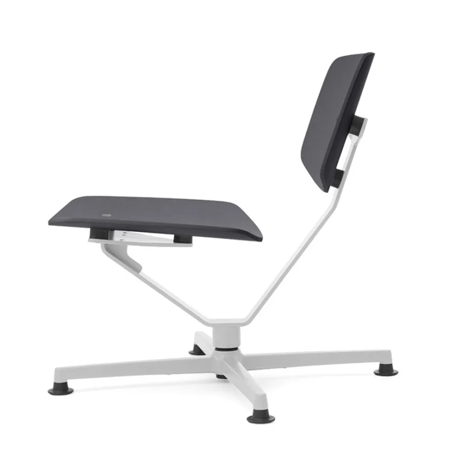 raawii Lounge chair Light grey / Sitzschale anthracite Clearance