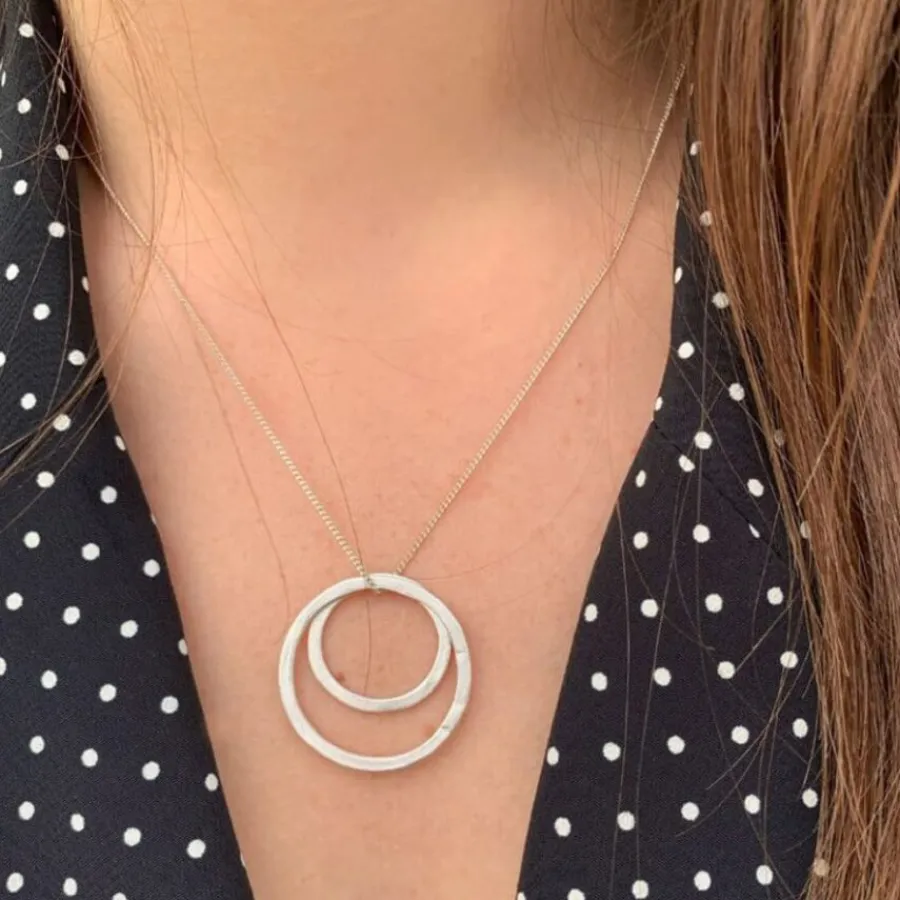 Susi Cala Kette mit Anhänger Double Hoop 'L/M' Sterlingsilber Clearance